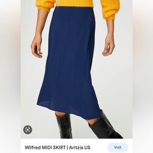 Aritzia MIDI Skirt Navy size 0
